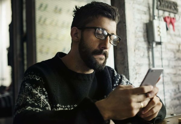 Comment réaliser un film amateur sur les légendes arthuriennes avec un smartphone ?